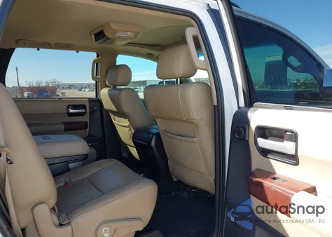 2015 Toyota Sequoia Platinum 5.7L V8 z USA, uszkodzony, nr VIN 5TDYY5G1XFS059117